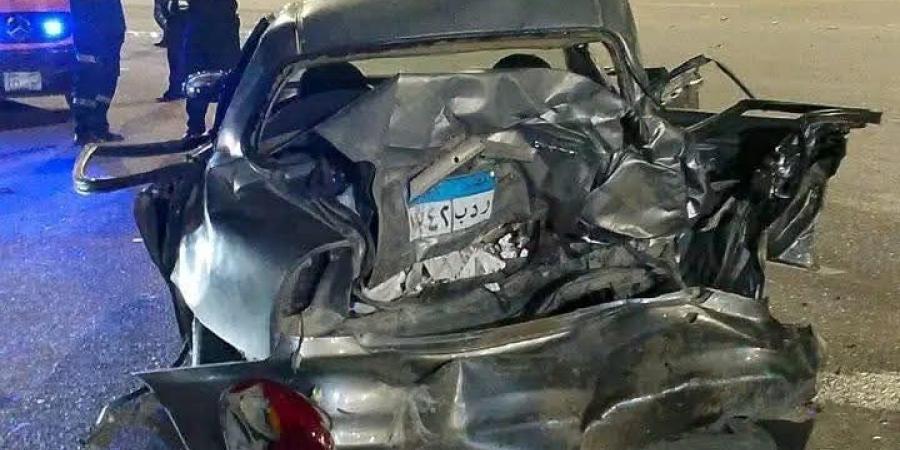 مصرع 3 أشخاص من أسرة واحدة.. وإصابة 5 آخرين في حادث تصادم بالإسماعيلية