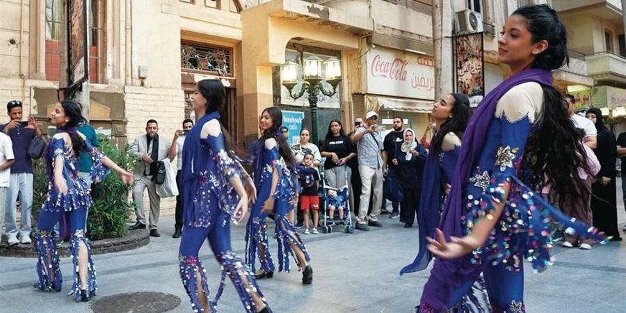 وسط البلد يرقص.. إقبال جماهيري يتوج "شارع الفن" أكبر تظاهرة ثقافية مفتوحة