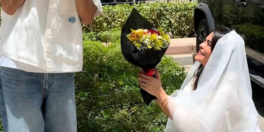تتجوزني؟.. أسماء جلال وأحمد رمزي يثيران الجدل فما القصة