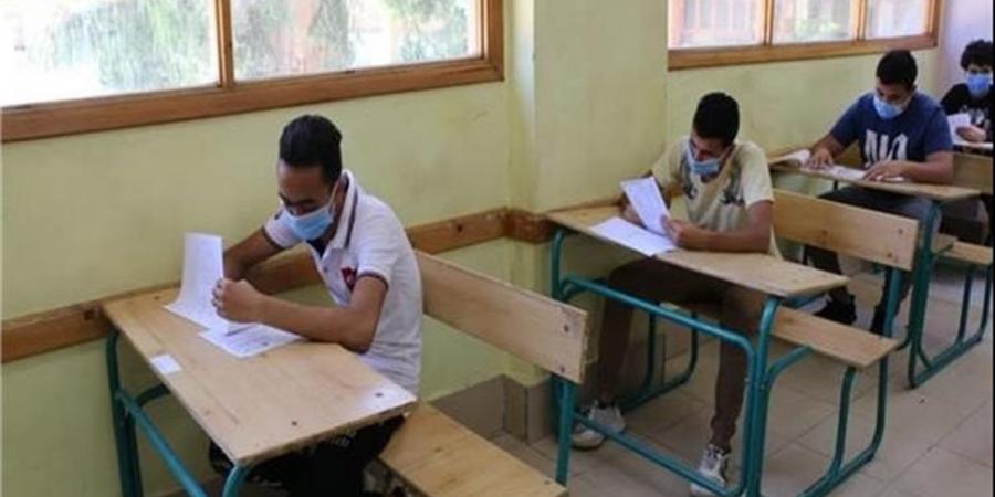 إجابة سؤال جمع كلمة الإنسان في امتحان اللغة العربية للشهادة الإعدادية