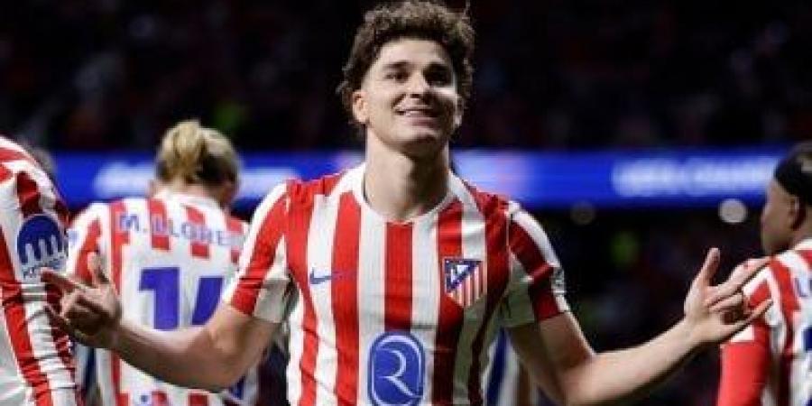 بيزيز لا يمزح.. ريال مدريد يقدم 150 مليون يورو لضم ألفاريز.. وأتلتيكو يرفض