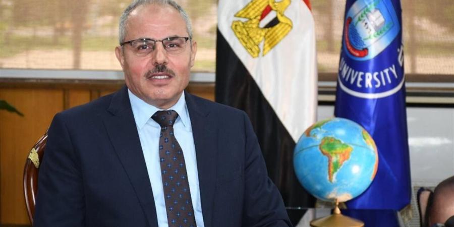 رئيس جامعة قناة السويس: حريصون على تطوير المنظومة الصحية والعلاجية بالكليات