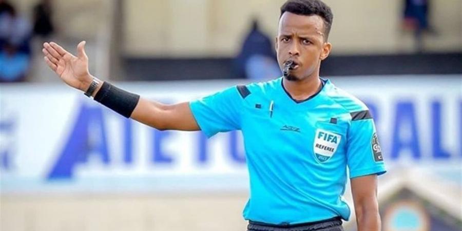 بعد ترحيله من أمريكا.. الحكم الصومالي أرتان يقود السوبر الأوروبي