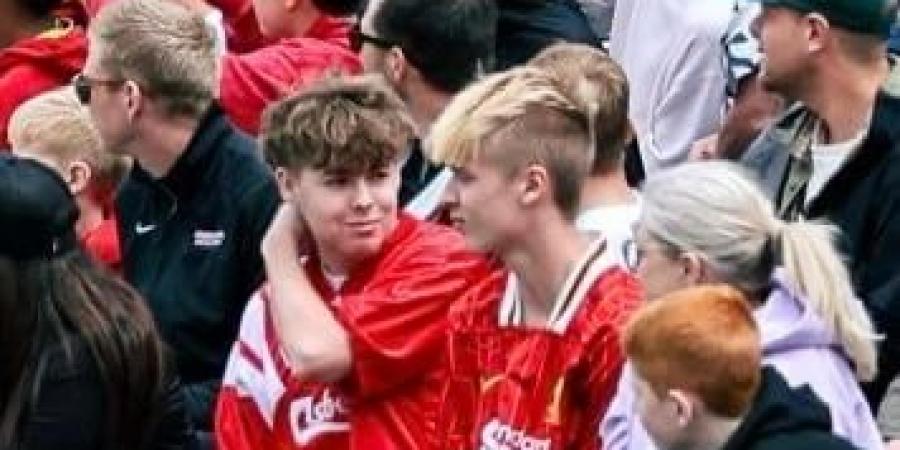 جماهير ليفربول في أمريكا تحضر مران منتخب مصر لمؤازرة محمد صلاح.. فيديو وصور