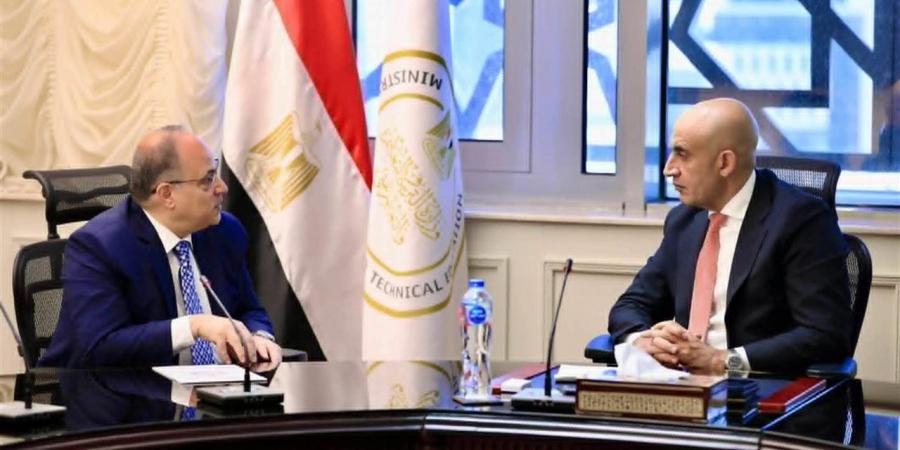 "عبداللطيف": حريصون على تطوير منظومة التعليم الفني وربطها باحتياجات سوق العمل