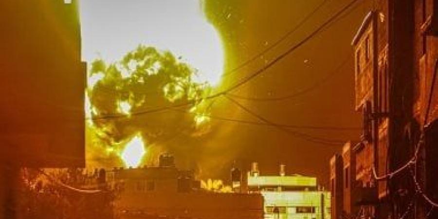 الطائرات الحربية الإسرائيلية تشن غارات على مناطق متفرقة بقطاع غزة