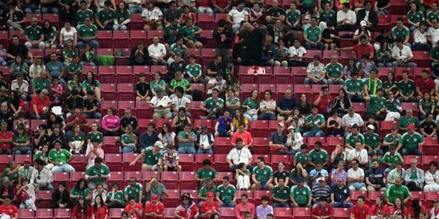 المقاعد الفارغة في مباراة كوريا والتشيك تثير جدلًا بشأن كأس العالم
