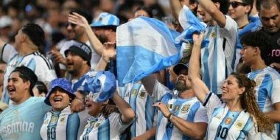 الحكومة الأرجنتينية تحرم 13 ألف أب من حضور كأس العالم.. اعرف السبب