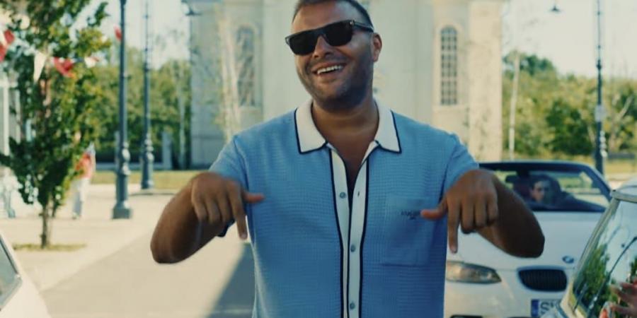 رامي صبري يطرح فيديو كليب جديد بعنوان القمر.. تعرف على كلمات الأغنية