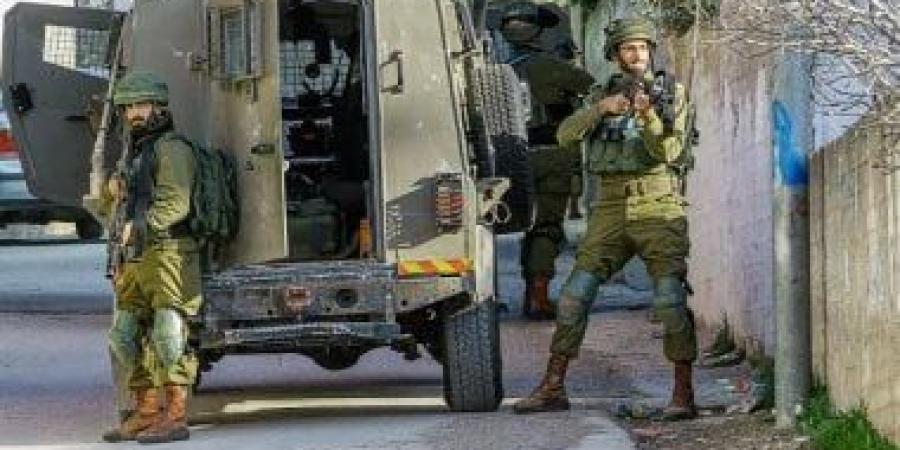 قوات الاحتلال تقتحم سوق الخضار المركزى شرق مدينة نابلس