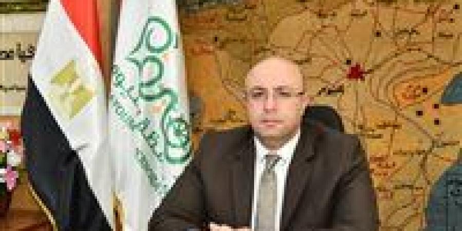 لضخ دماء جديدة وتطوير الأداء بالإدارة المحلية.. محافظ الفيوم يصدر حركة تنقلات موسعة بمركز ومدينة الفيوم