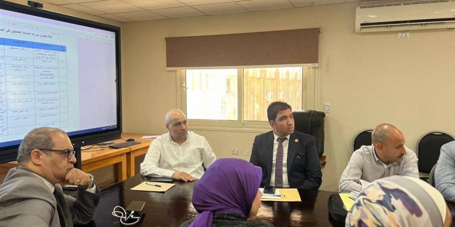 جامعة الأزهر تطلق خطة تدريبية متكاملة لتطوير العمل الإداري