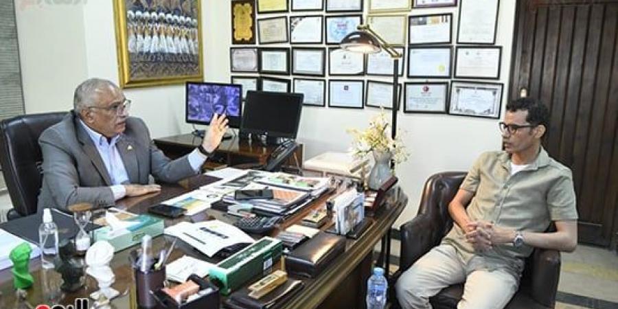 محمد أبو سعدة: سنراجع محتوى عاش هنا بلجان علمية.. وثقنا أكثر من 1100 شخصية