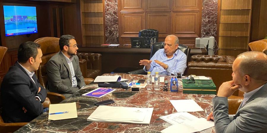 الكهرباء: الإسراع فى تنفيذ المشروعات والالتزام بالمخطط الزمنى والتوسع فى أنظمة تخزين الطاقة