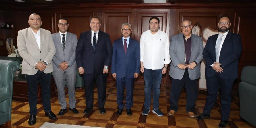 نقيب المهندسين يلتقي محافظ بني سويف لبحث التعاون المشترك