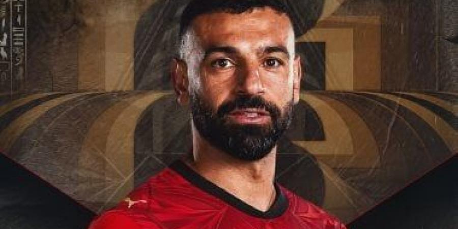 بعثة منتخب مصر تحتفل بعيد ميلاد القائد محمد صلاح في معسكر المونديال.. فيديو