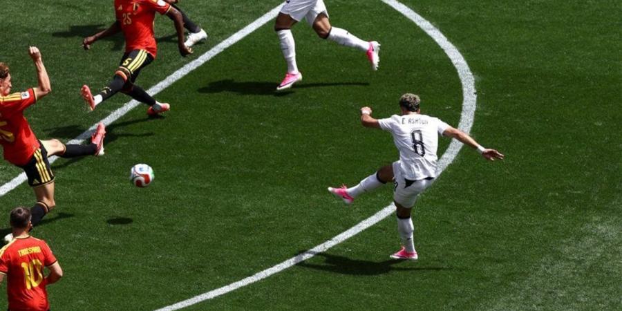 إمام عاشور يتصدر الترند بعد هدفه في مباراة مصر وبلجيكا