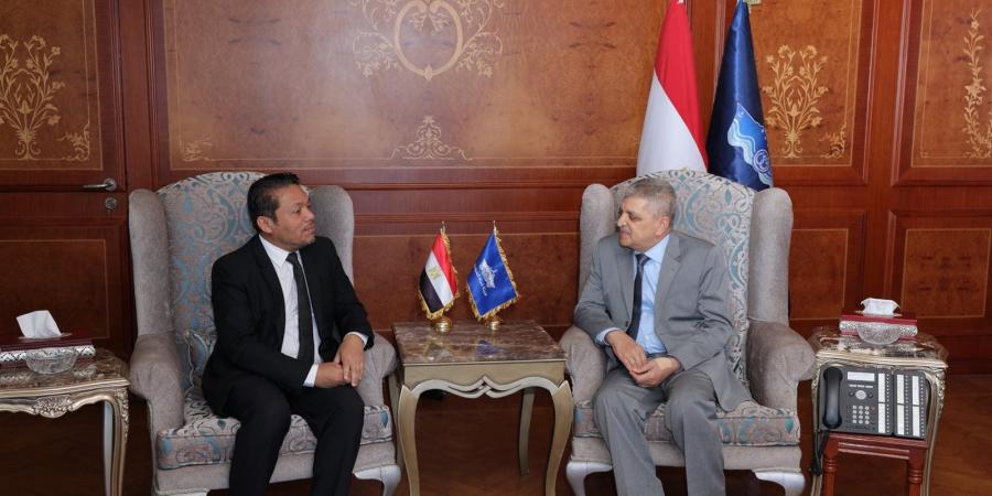 هيئة قناة السويس تبحث تعزيز التعاون مع ماليزيا في التدريب البحري والاستزراع السمكي
