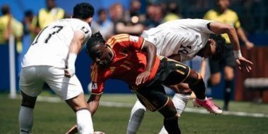 خبراء تحكيم من تركيا والأرجنتين: مصر استحقت ركلة جزاء.. ومدافع بلجيكا نجا من الطرد
