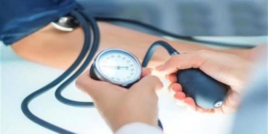 صحتك مهمة.. كيف تفرق بين ارتفاع وانخفاض ضغط الدم؟