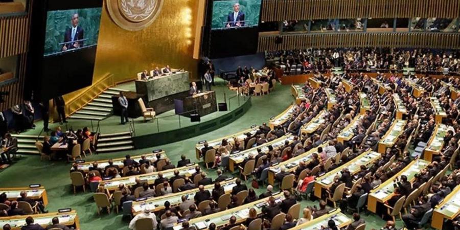 مفوض أممي يحذر أوروبا: لا تنقلوا مسئوليات الهجرة إلى دول أخرى