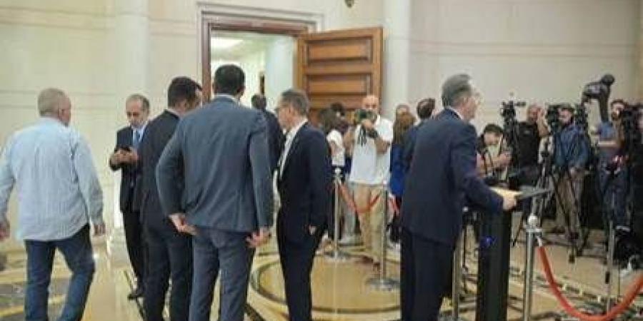 هذا النائب ترأس الجبهة لانسحاب القوات!